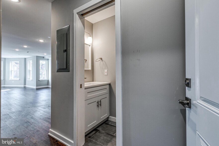 More Photos Of 1316 S Broad St, Philadelphia Apartments For Sale