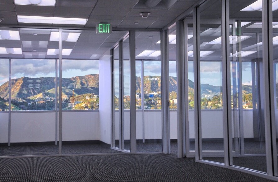 More Photos Of 6565 W Sunset Blvd, Hollywood Office For Lease