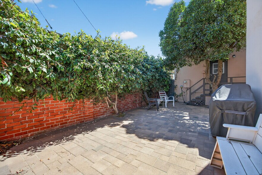 More Photos Of 3025 Ocean Dr, Oxnard Apartments For Sale