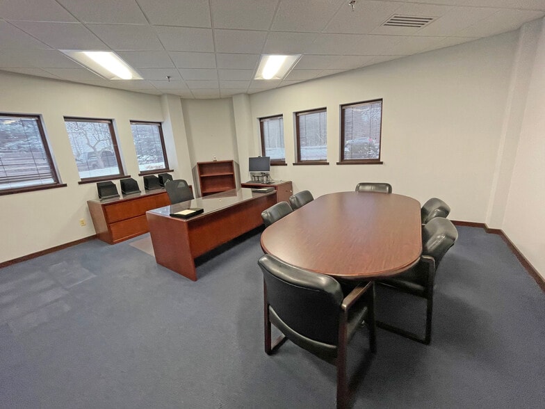 More Photos Of 3145 Prairie St SW, Grandville Office For Sale