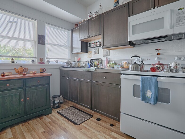 More Photos Of 422 E Citrus Ave, Eustis Multifamily For Sale