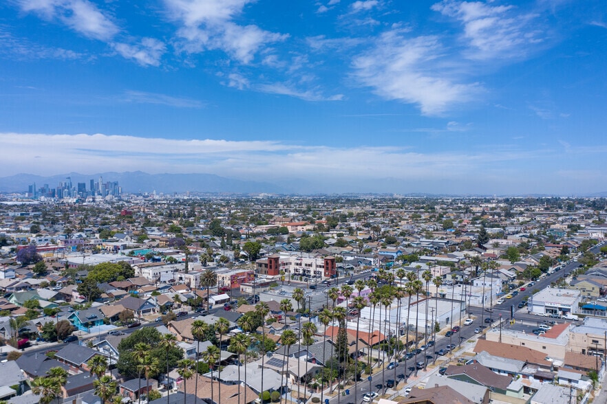 More Photos Of 5318 S Vermont Ave, Los Angeles Storefront Retail Office For Sale
