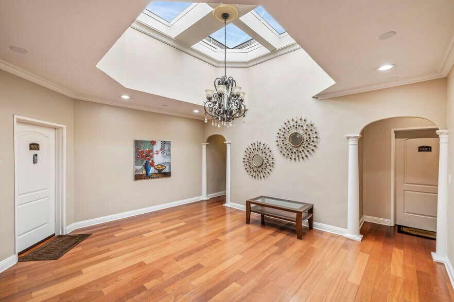 More Photos Of 4741 Radford Ave, Valley Village Apartments For Sale