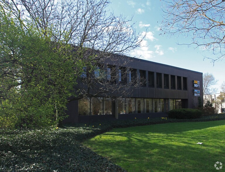 Primary Photo Of 1004 James St, Syracuse Office For Sale