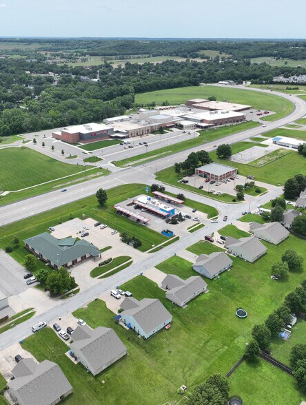 More Photos Of 550 Northstar Ct, Tonganoxie Fast Food For Sale