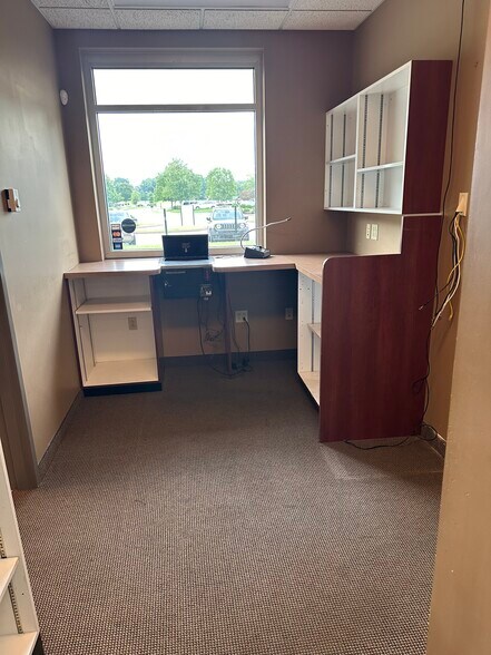 More Photos Of 165 Natchez Trace Ave, Bowling Green Medical For Lease