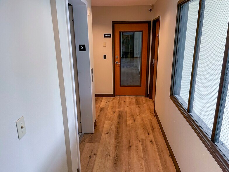 More Photos Of 2099 N Collins Blvd, Richardson Office For Lease