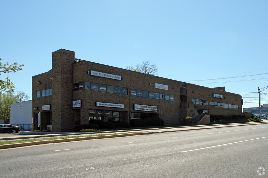 Primary Photo Of 12450 Parklawn Dr, Rockville Office For Sale