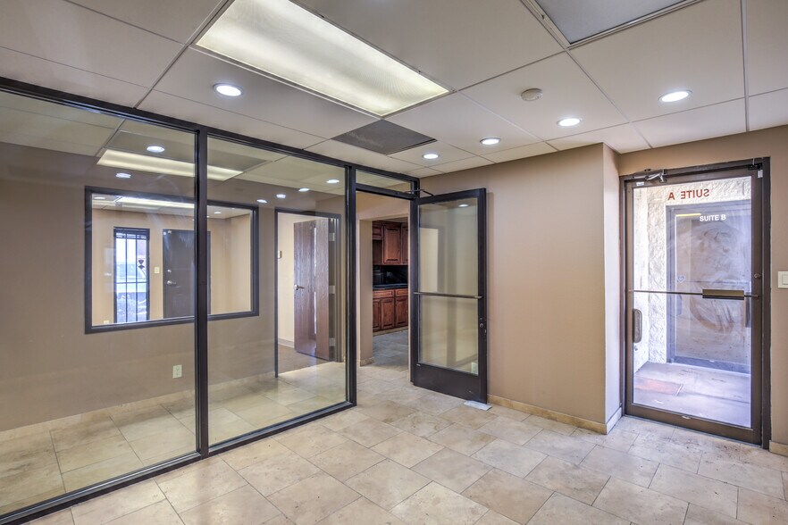 More Photos Of 3320-3340 W Wynn Rd, Las Vegas Office Residential For Lease