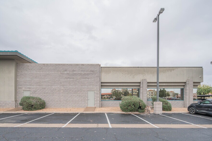 More Photos Of 12515 W Bell Rd, Surprise Office For Lease