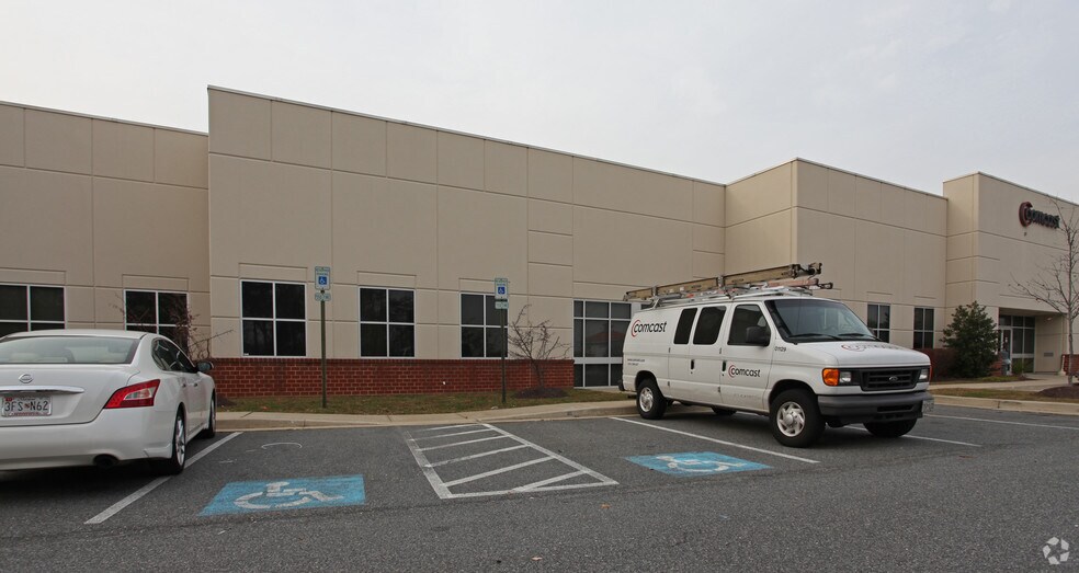 More Photos Of 7195 Troy Hill Dr, Elkridge Flex For Lease