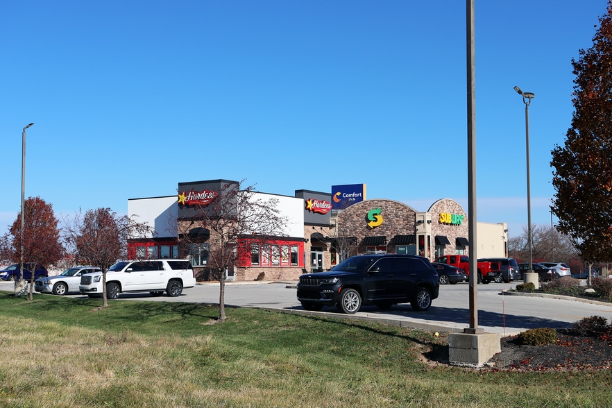More Photos Of 2207 N Jefferson St, Huntington Fast Food For Lease