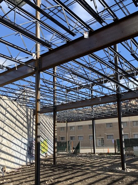More Photos Of 2252 S Canal St, Chicago Storefront For Lease