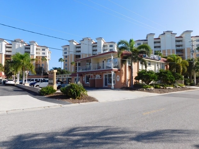 More Photos Of 127 Tampa Ave E, Venice Storefront Retail Office For Sale