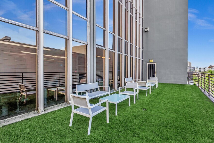 More Photos Of 1680 Michigan Ave, Miami Beach Office Residential For Sale