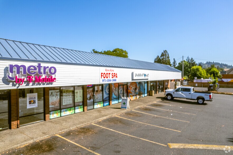 More Photos Of 8201 SE Powell Blvd, Portland General Retail For Sale