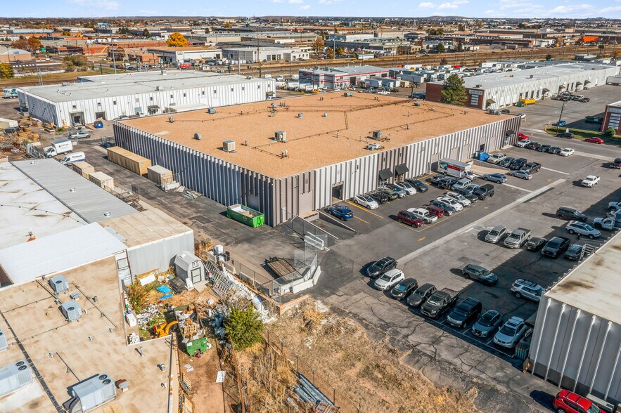 More Photos Of 4001 Holly St, Denver Warehouse For Sale