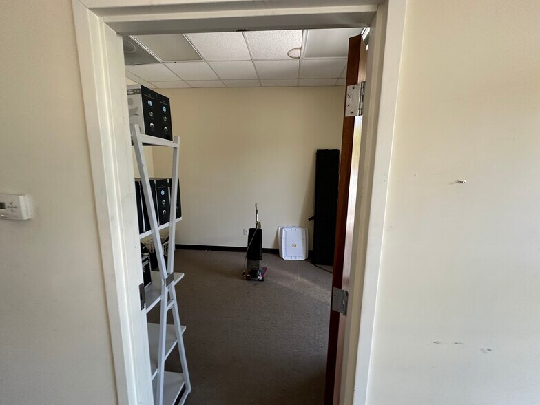 More Photos Of 5190 Performance Dr, Cumming Warehouse For Lease