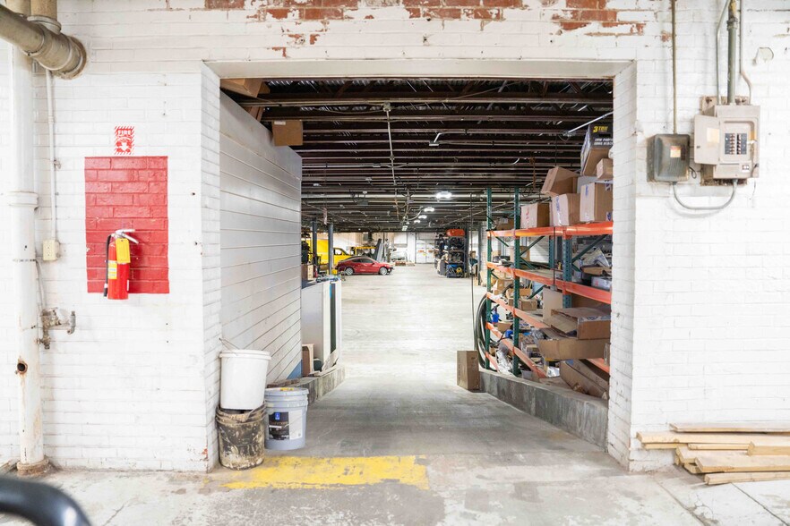 More Photos Of 201 N Missouri Ave, Sedalia Manufacturing For Sale