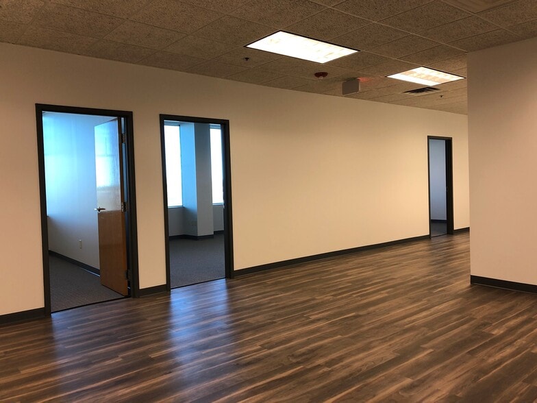 More Photos Of 220 Lexington Green Cir, Lexington Unknown For Lease