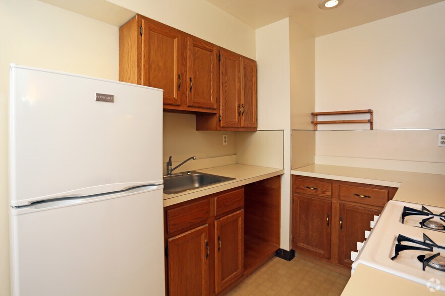 More Photos Of 135 S 20th St, Philadelphia Apartments For Lease