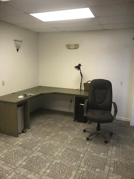 More Photos Of 7465 Commercial Cir, Fort Pierce Warehouse For Sale