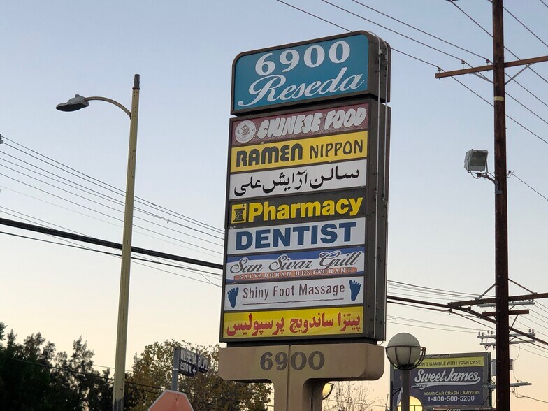 More Photos Of 6900 Reseda Blvd, Reseda Unknown For Lease