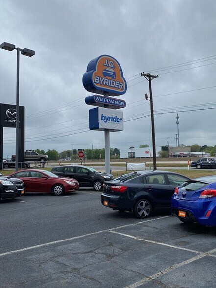More Photos Of 6055 Landers Rd, North Little Rock Auto Dealership For Sale