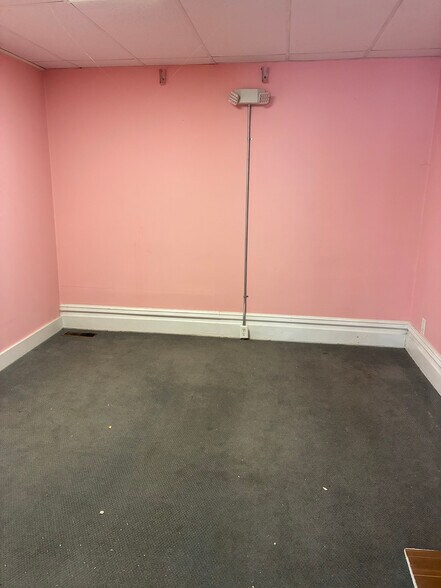 More Photos Of 3003 Murdoch Ave, Parkersburg Office For Lease