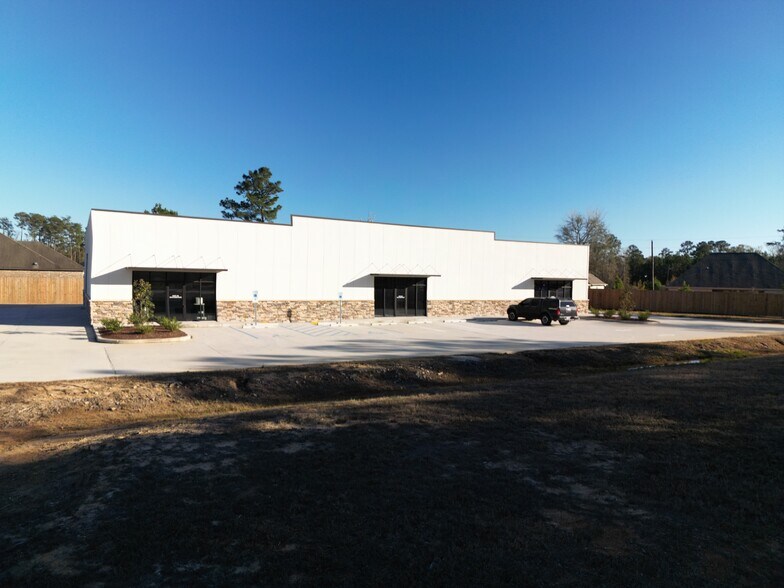 More Photos Of 23516 Haven Blvd, Ponchatoula General Retail For Sale