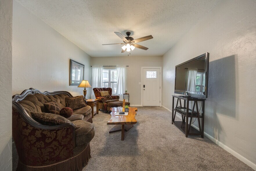 More Photos Of 1810 NW 11th St, Oklahoma City Multifamily For Sale