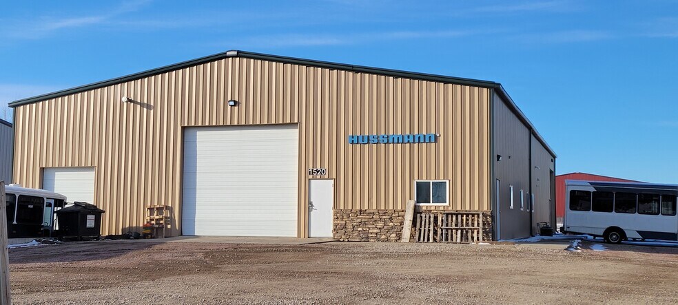 Primary Photo Of 1520 Monty St, Tea Industrial For Lease