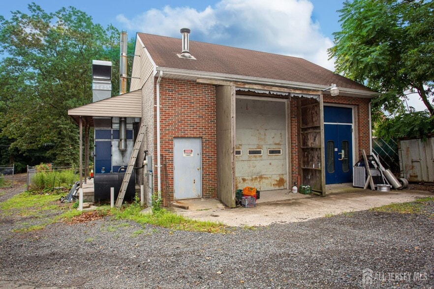 More Photos Of 2070-2078 State Route 35, South Amboy, NJ 08879, South Amboy Auto Repair For Lease