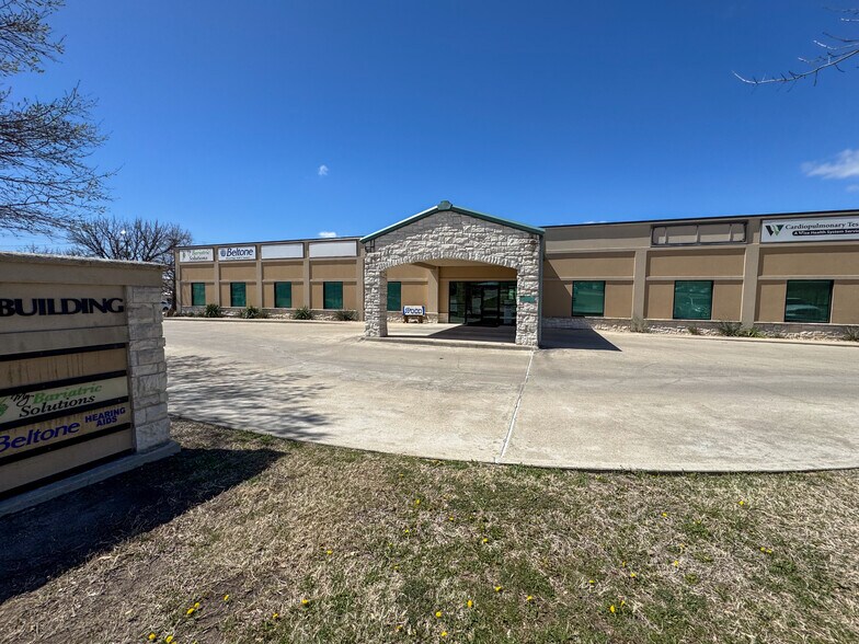 More Photos Of 2014 Ben Merritt Dr, Decatur Medical For Lease