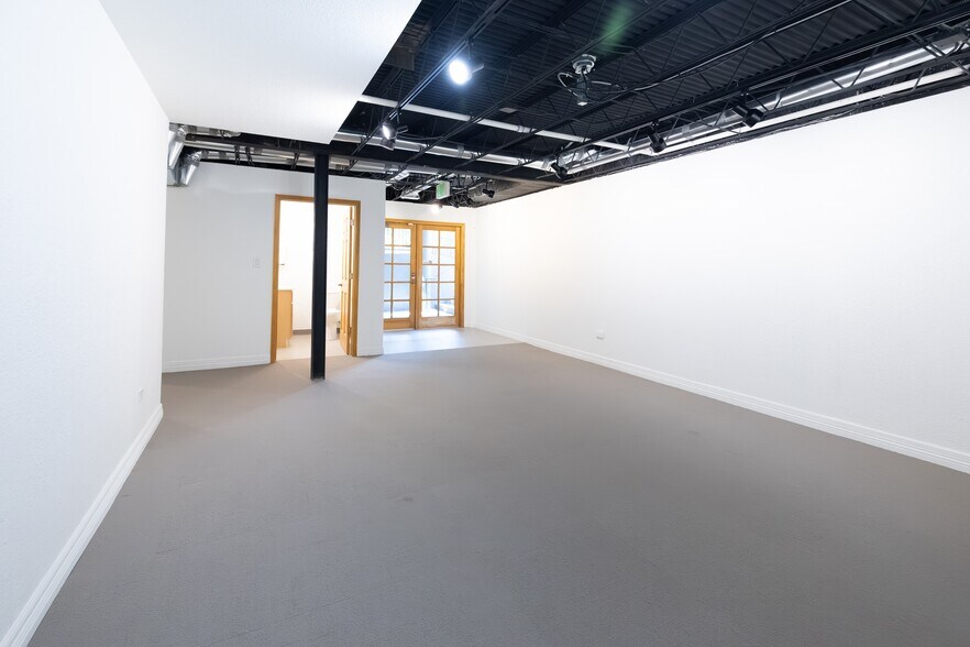 More Photos Of 1650 N Franklin St, Denver Office For Lease