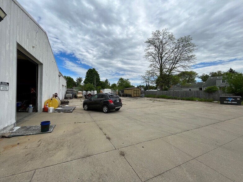 More Photos Of 2101 Lincoln Way E, Mishawaka Research And Development For Sale