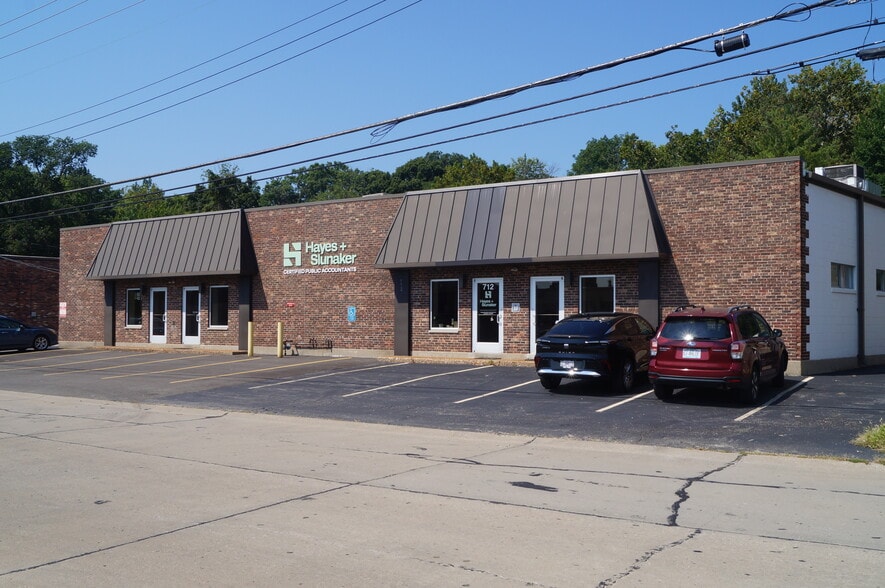 Primary Photo Of 708-714 Hanley Industrial Ct, Brentwood Warehouse For Sale