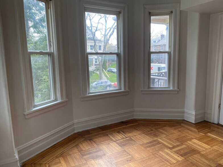 More Photos Of 38 S Main Ave, Albany Multifamily For Sale