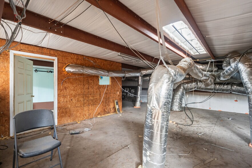 More Photos Of 6737 FM 362, Brookshire Warehouse For Lease