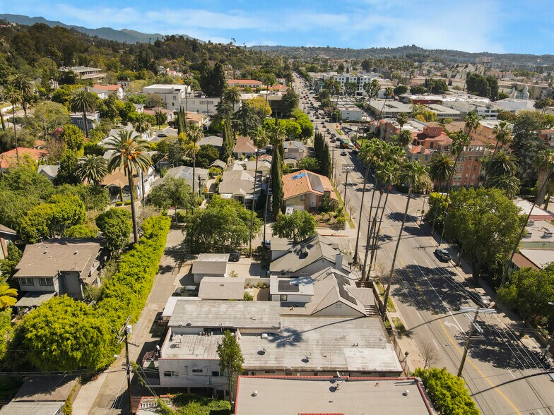 More Photos Of 5665 Franklin Ave, Los Angeles Apartments For Sale