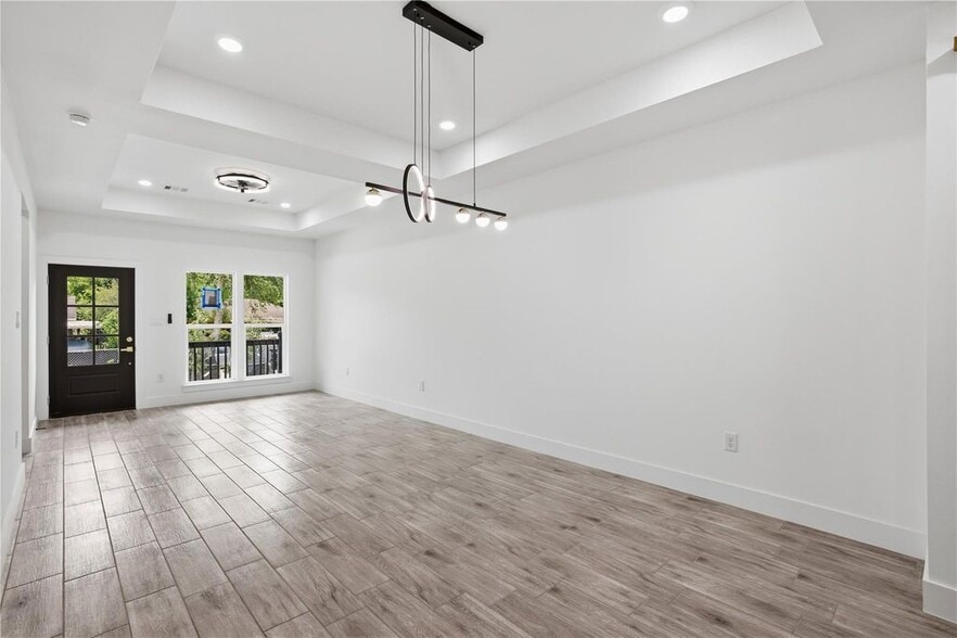 More Photos Of 5515 Elm Springs Dr, Houston Apartments For Sale