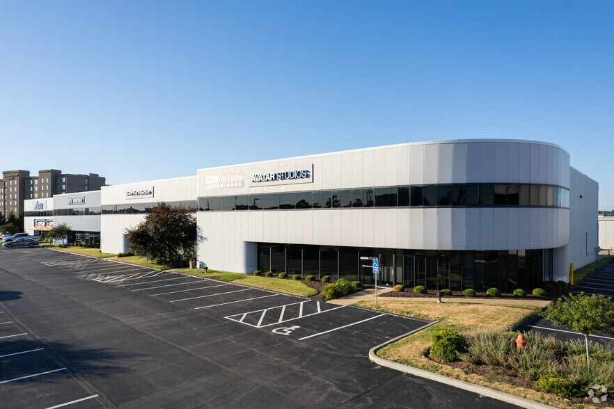 Primary Photo Of 2675 Scott Ave, Saint Louis Light Manufacturing For Lease