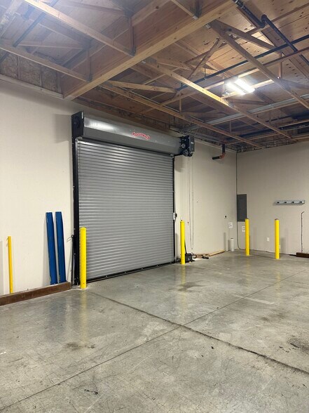 More Photos Of 145 E Stuart Rd, Bellingham Storefront Retail Office For Sale