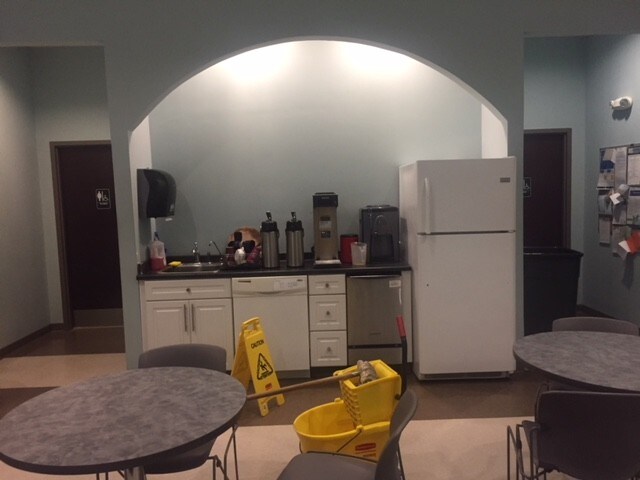 More Photos Of 6040 I-55 N, Jackson Medical For Sale