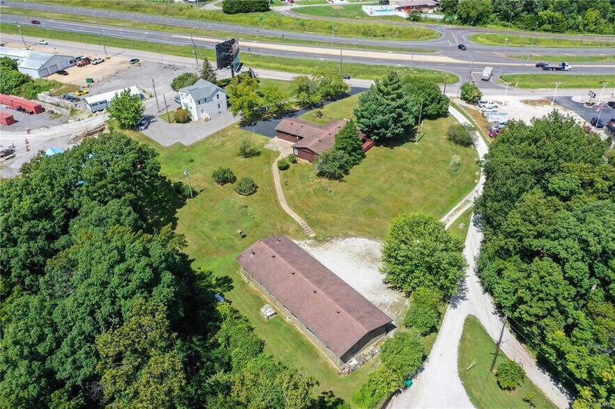 More Photos Of 1500 Gravois Rd, High Ridge Office Residential For Sale