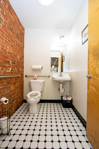 More Photos Of 128 S Market St, Wooster General Retail For Sale