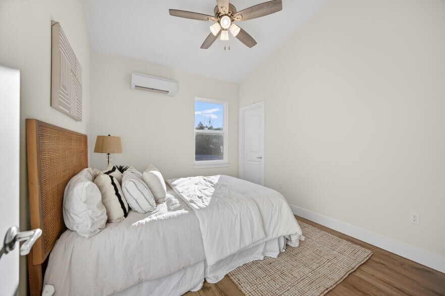 More Photos Of 25265 Carlsbad Ave, Davis Apartments For Sale
