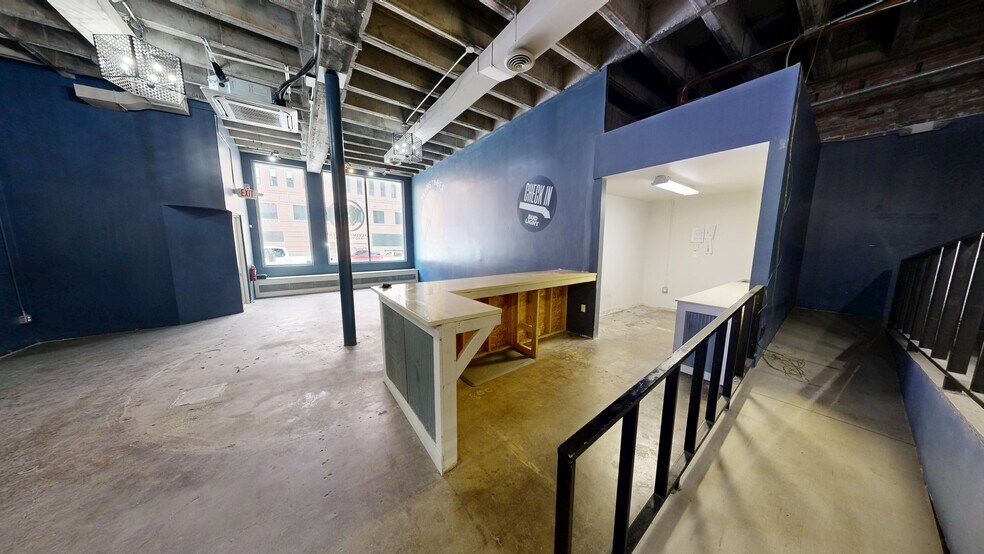 More Photos Of 1511 Farnam St, Omaha Apartments For Lease