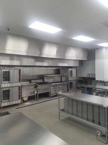 More Photos Of 4621 Austin Bluffs Pky, Colorado Springs Warehouse For Sale