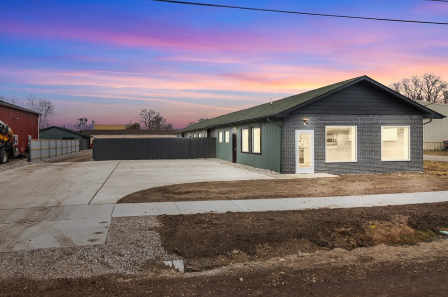 Primary Photo Of 2627 Williams Dr, Waterford Warehouse For Lease